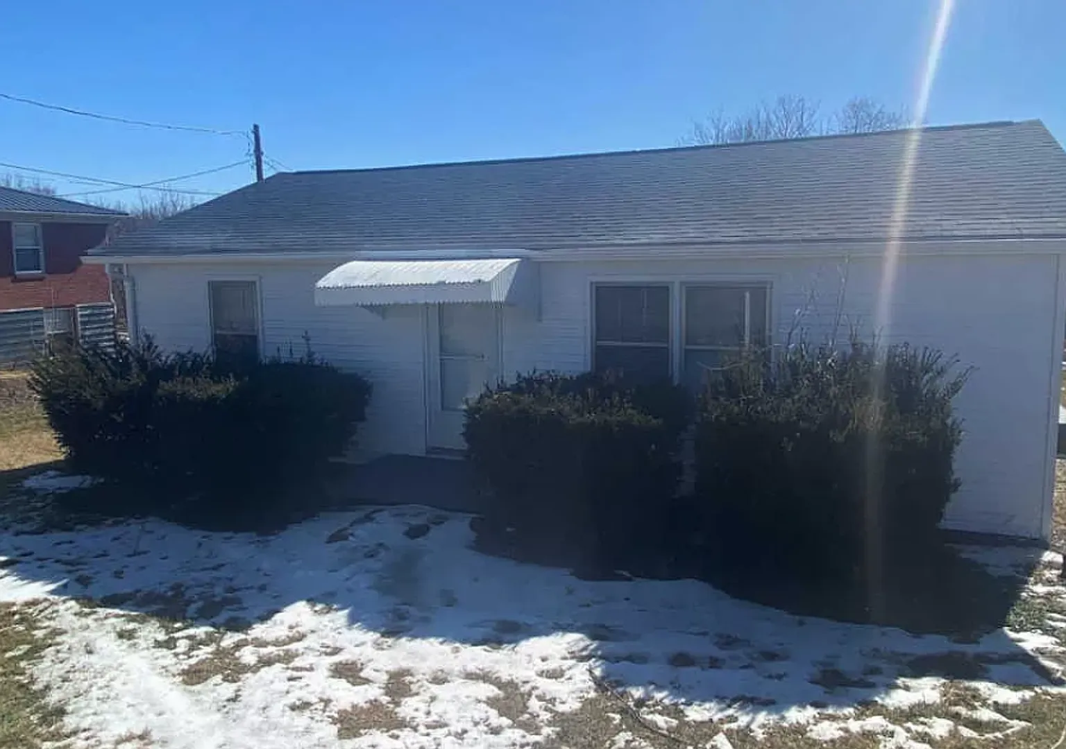 Charming 2-Bedroom, 1-Bathroom Independent House — Photo 1