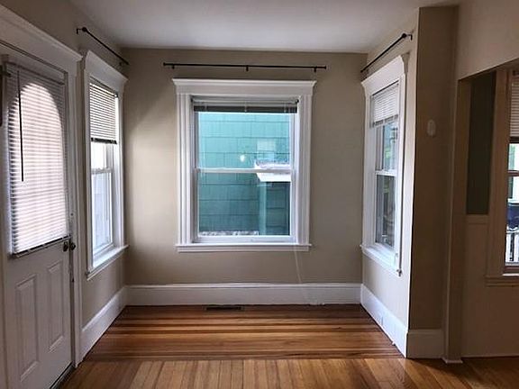 5th image of 12 Prescott St #1