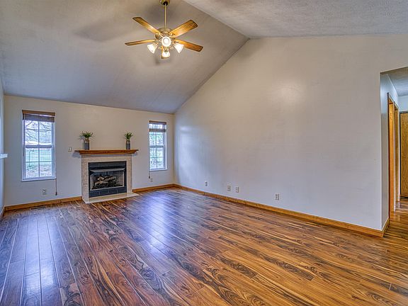 3rd image of 12410 Kenai Dr
