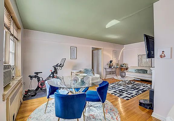 4th image of 67-07 Yellowstone Blvd #6F