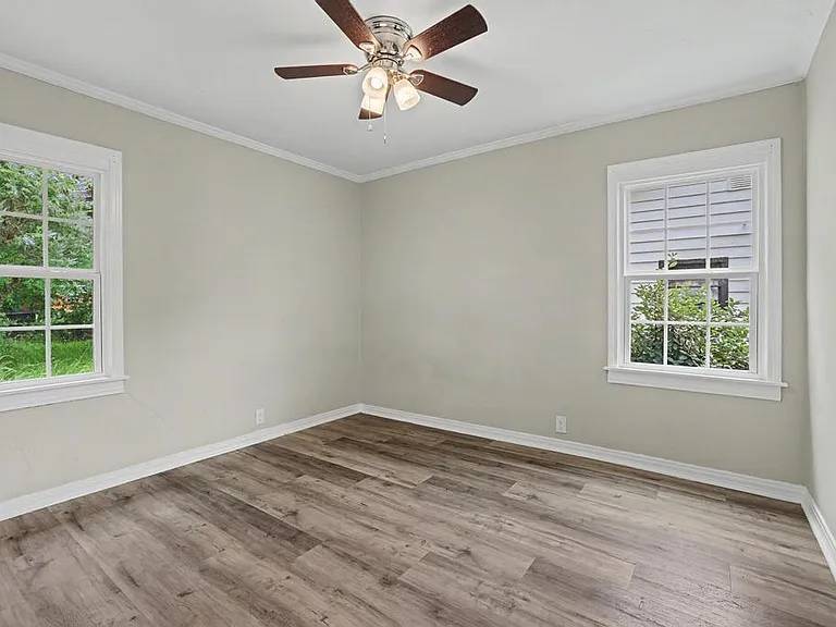 221 W Taylor St — Photo 3