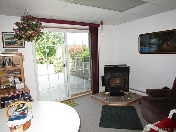 5th image of 612 White Oak St
