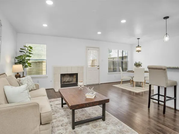 35 Marble Rock Pl, Spring, TX 77382