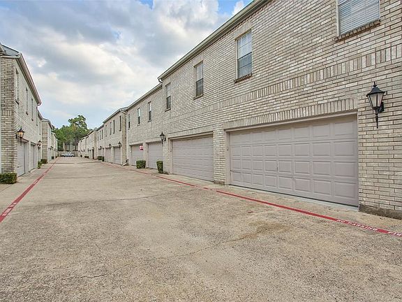 2nd image of 17483 Red Oak Dr