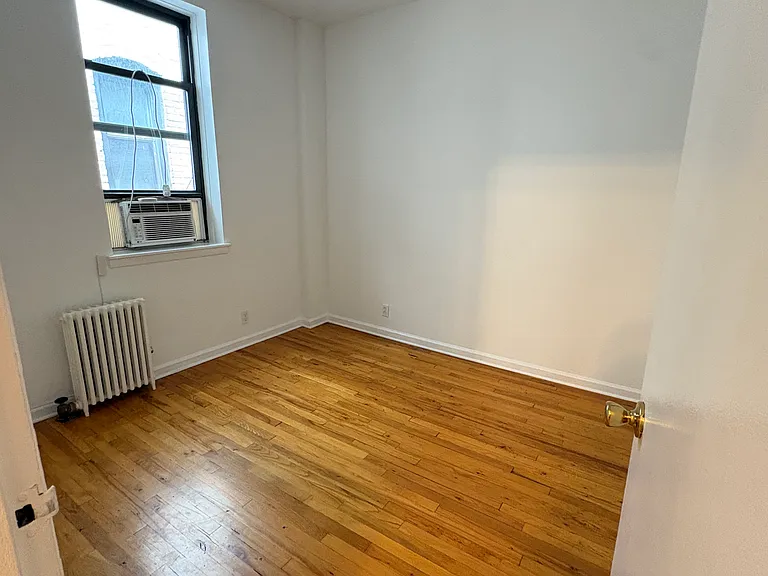 124 E 85th St #5R — Photo 15