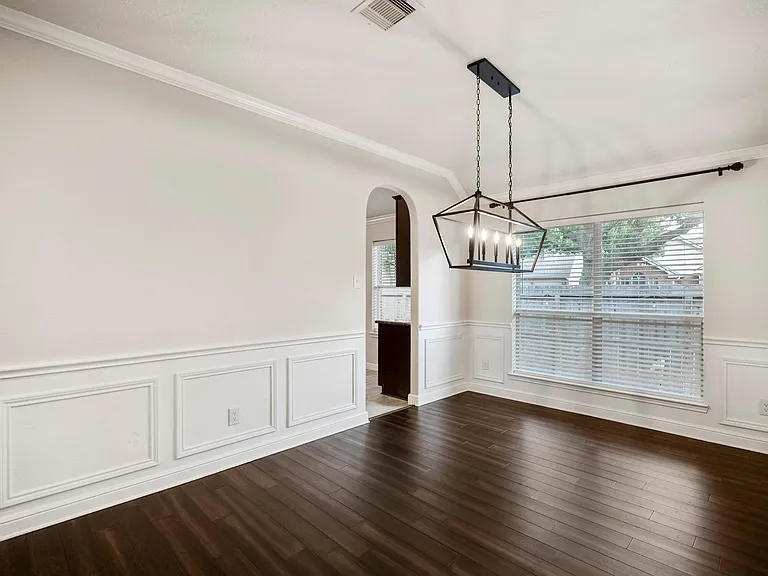 5802 Sawyer Bend Ln — Photo 6