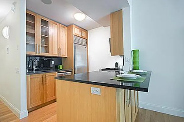 Sold by Citi Habitats | media 9