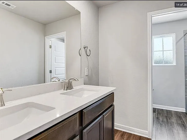 109 Fairmeadow Downs Dr — Photo 16