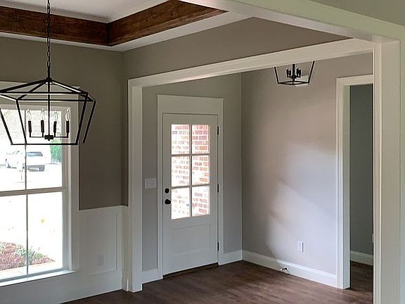 5th image of 130 Parkview Grv