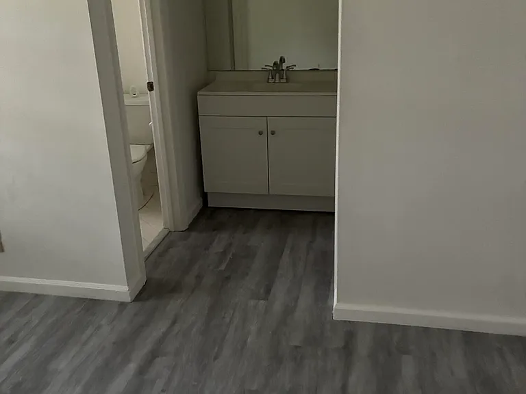 4720 Oak Terrace Dr — Photo 9