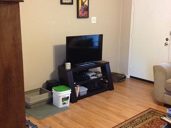 3rd image of 1328 S Henderson St APT 4