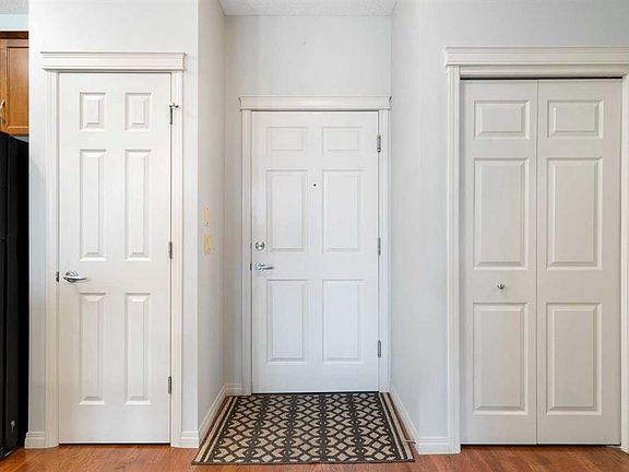 4th image of 25 W Prestwick Dr SE #310