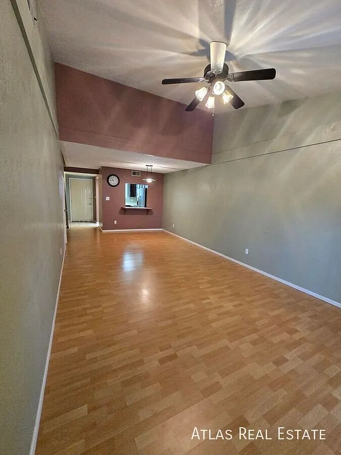 Just Reduced!! Spacious 3 Bedroom Glendale Home | Covered Patio | Great Location — Photo 3