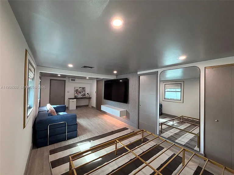 1532 N Andrews Ave — Photo 13