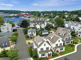 3 Saw Mill Cir, Manchester, MA 01944