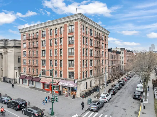 100 West 121st Street 61 image 3 of 17