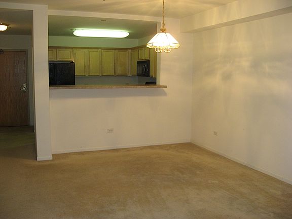 3rd image of 390 W Mahogany Ct Unit 610