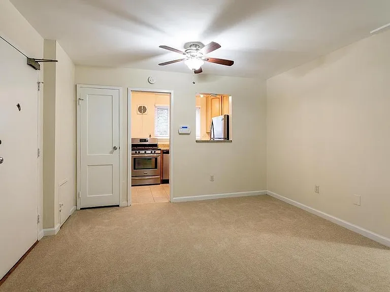 10410 Montrose Ave #1 — Photo 2