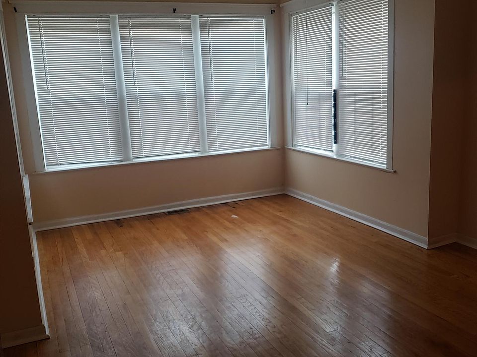1st image of 7434 S Saint Lawrence Ave #1
