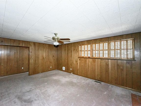 5th image of 207 E Pine St