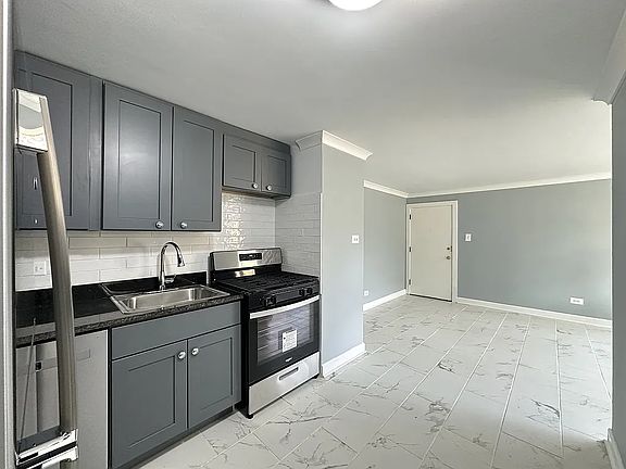 2nd image of 2754 W North Shore Ave #G