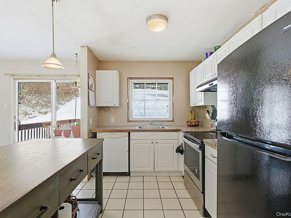 4th image of 106 Johnson Road