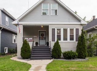 4926 W Nelson St, Chicago, IL 60641