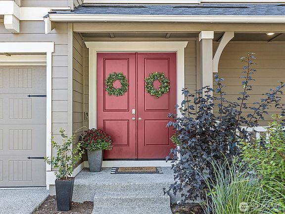 5th image of 4982 Empress Street
