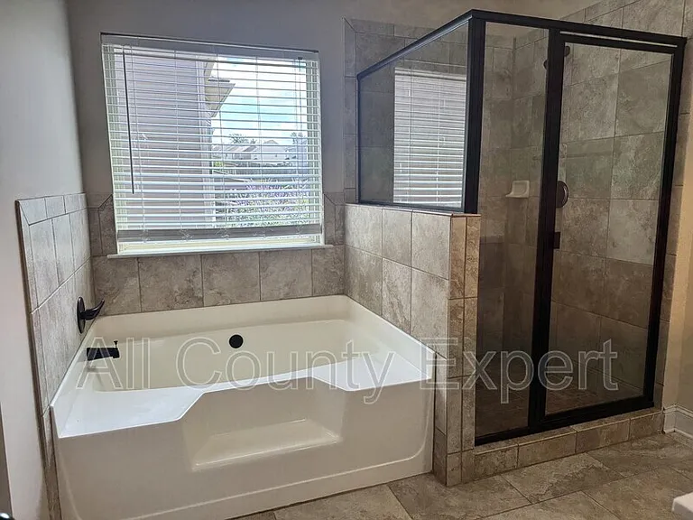 5065 Rialto Way — Photo 12
