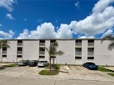 2330 Edenborn Ave APT 320, Metairie, LA, 70001