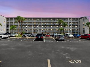 3074 Lake Bayshore Dr #O120, Bradenton, FL 34205