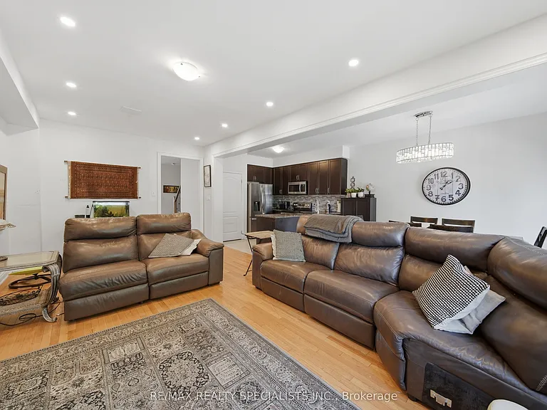 294 Miller Park Ave — Photo 14