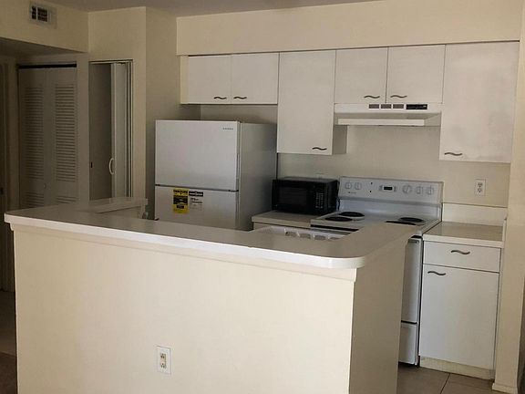 5th image of 4879 Via Palm Lakes #603