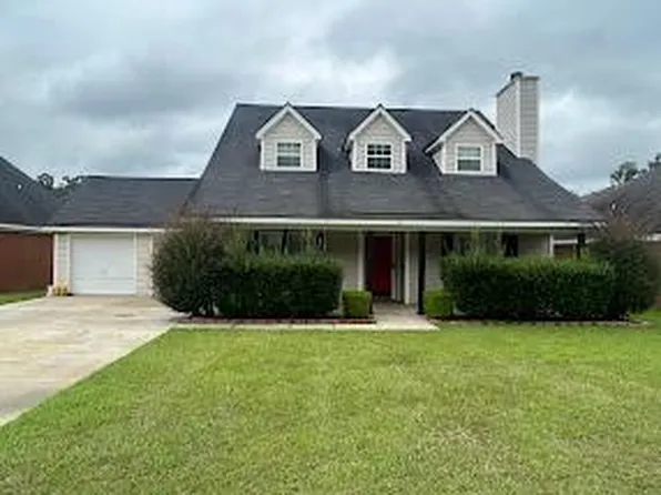 134 Danville Dr, Leesburg, GA 31763