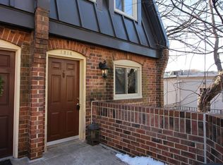 1218 Eton Ct NW #T10, Washington, DC 20007