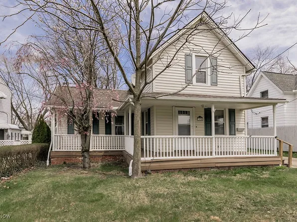 1535 E 290th St, Wickliffe, OH 44092