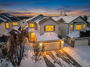 1734 63a St SW, Edmonton, AB T6X 0R8