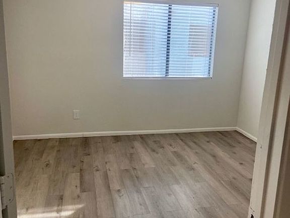 4th image of 1010 W Main St Unit 225