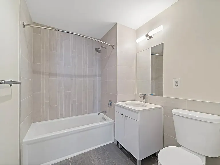 25-21 43rd Ave #701 — Photo 6