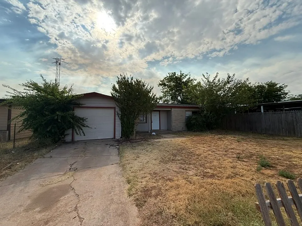 917 N Danville Dr