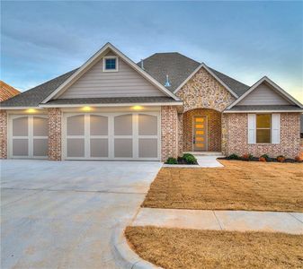 9304 NW 81st St, Yukon, OK, 73099
