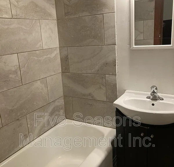 9 Chase St #1 — Photo 7