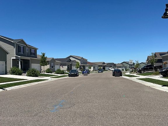 4th image of 942 Payton Ave