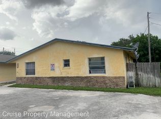 327 Melody Ln, Lake Worth, FL 33462