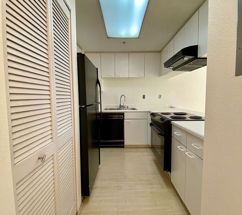 1st image of 201 Harrison St APT 203