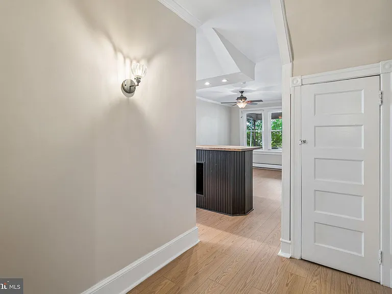 481 Gerhard St #1 — Photo 10