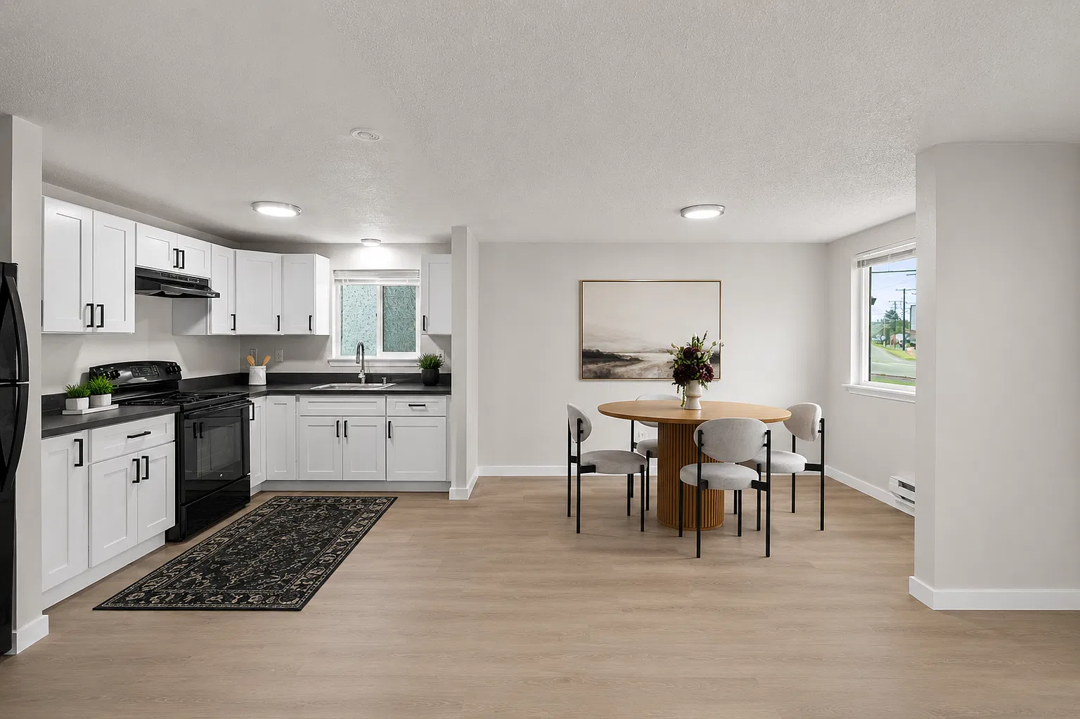 3 bed, 1200 sqft, $1,850 — Photo 4