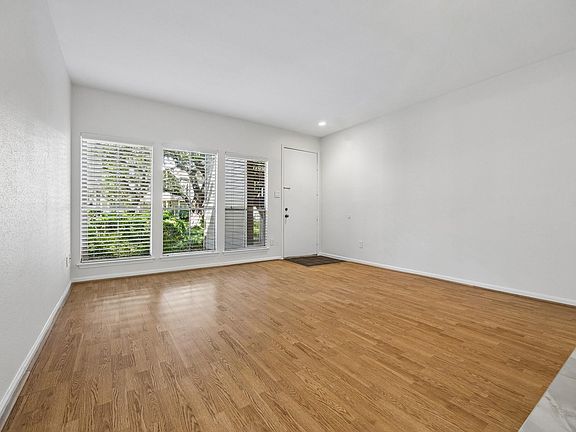 2nd image of 2100 Tanglewilde St APT 529