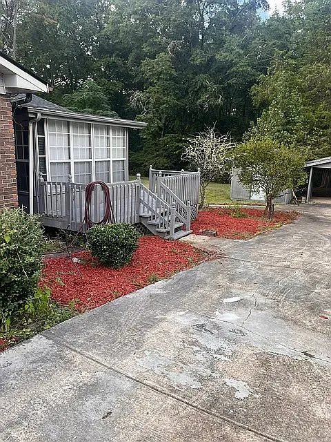 3 bed, 1837 sqft, $2,150 — Photo 2