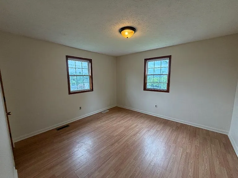 304 Reservoir St — Photo 10